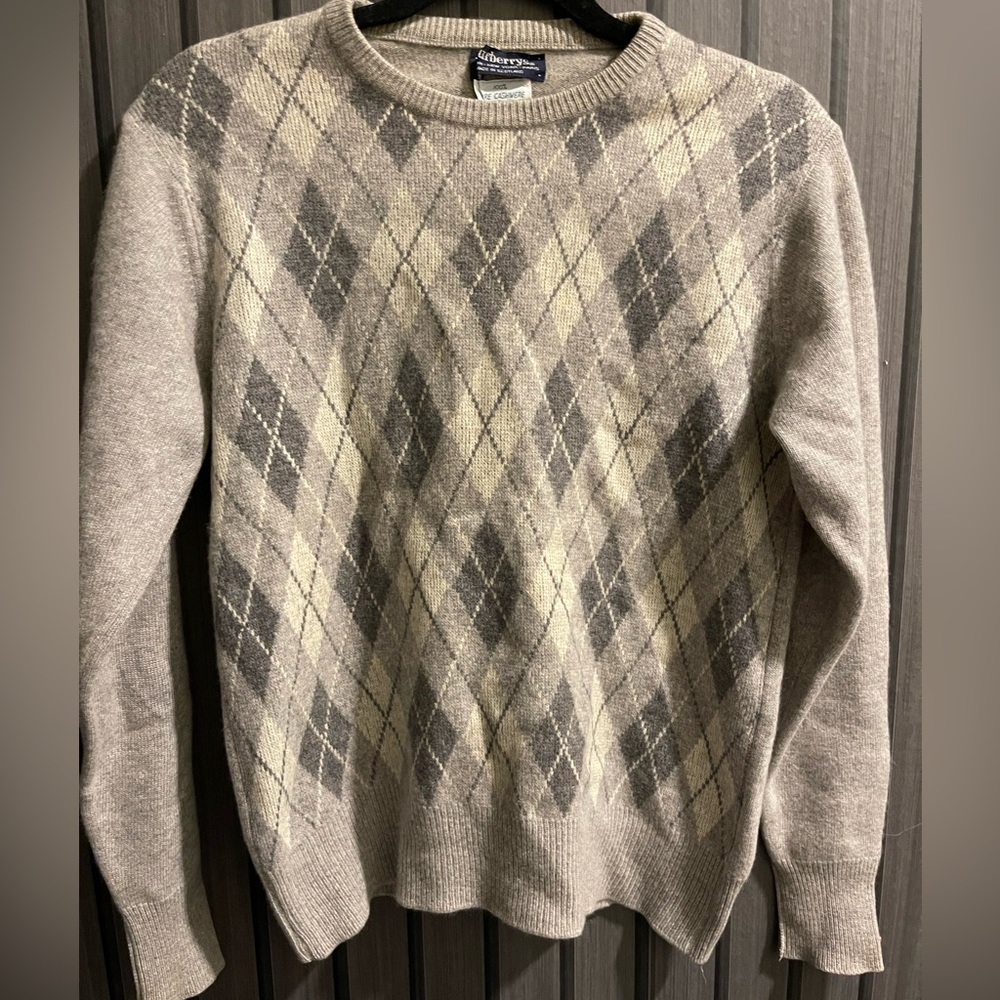 •Vintage Burberrys plaid sweater • Made in Scotland • 💯 % pure cashmere • S